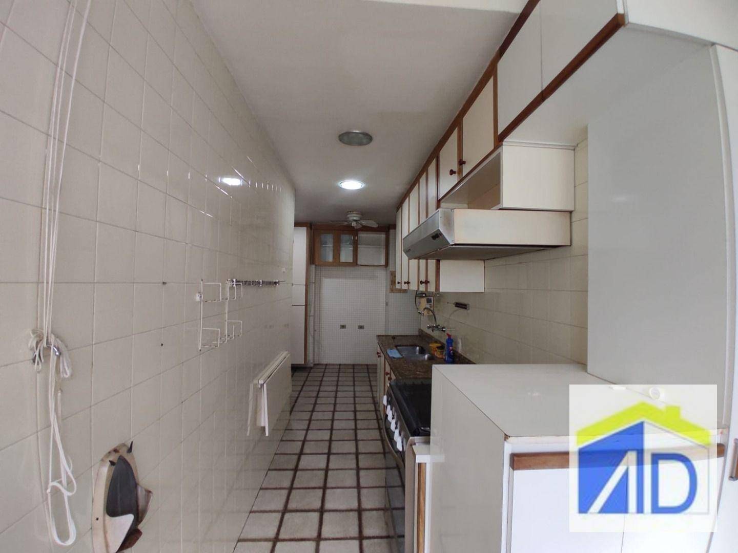 Apartamento à venda com 3 quartos, 135m² - Foto 40