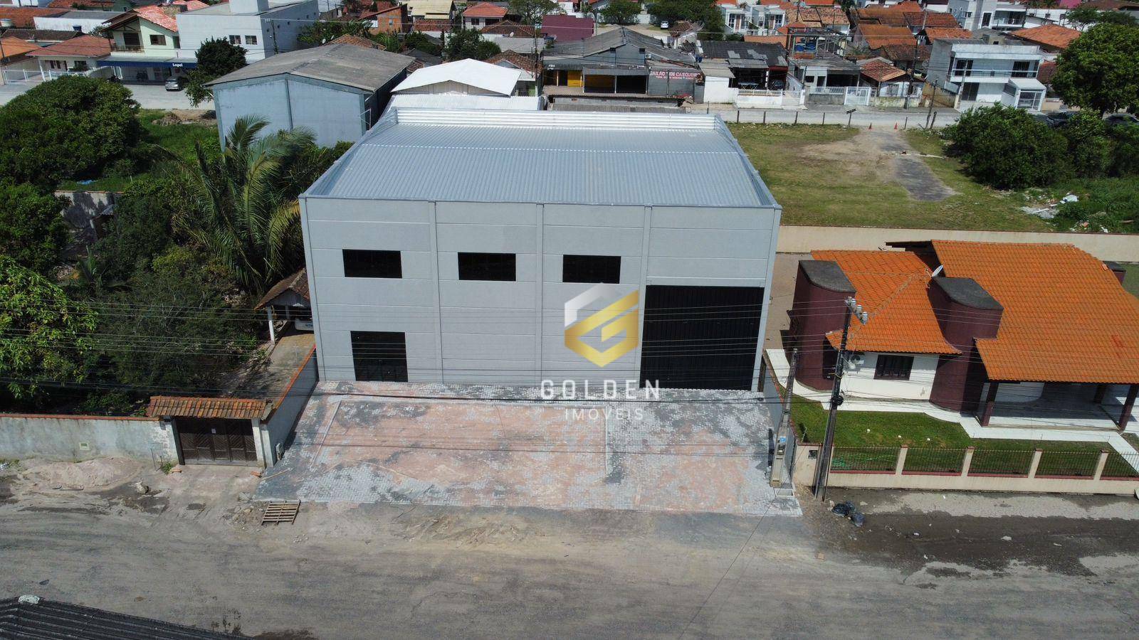 Depósito-Galpão-Armazém para alugar, 440m² - Foto 1