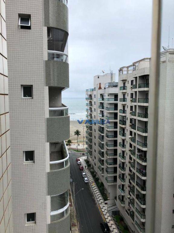 Apartamento à venda com 3 quartos, 147m² - Foto 1