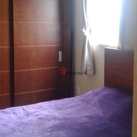 Apartamento à venda com 2 quartos, 60m² - Foto 10