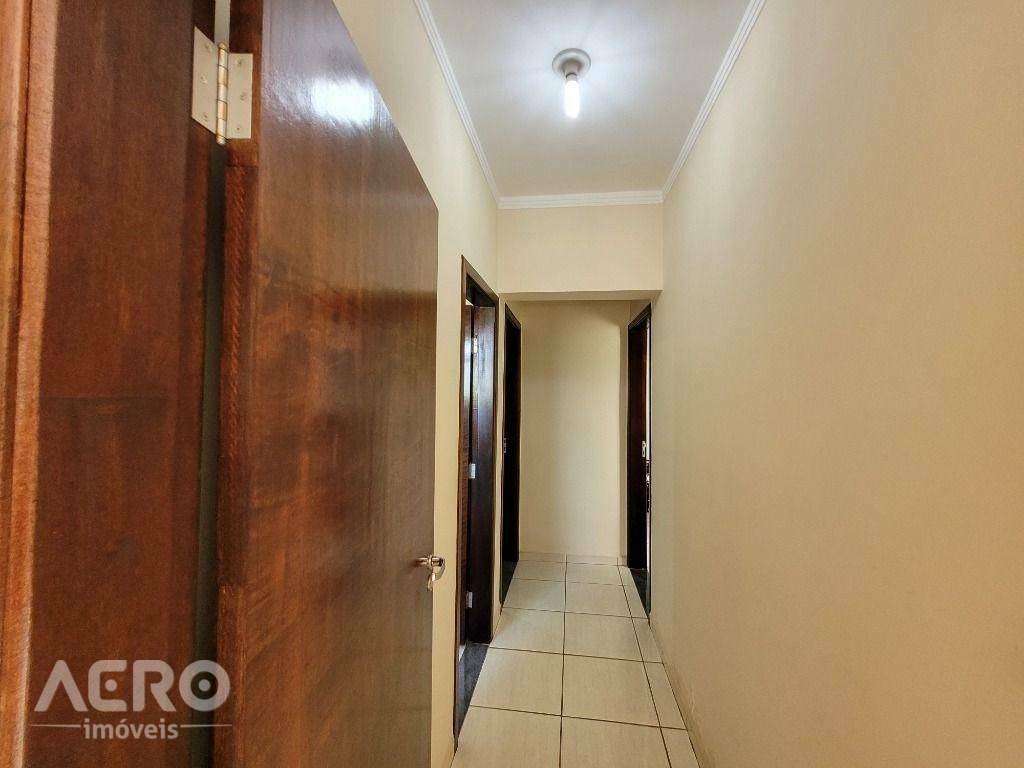 Casa à venda com 3 quartos, 180m² - Foto 16