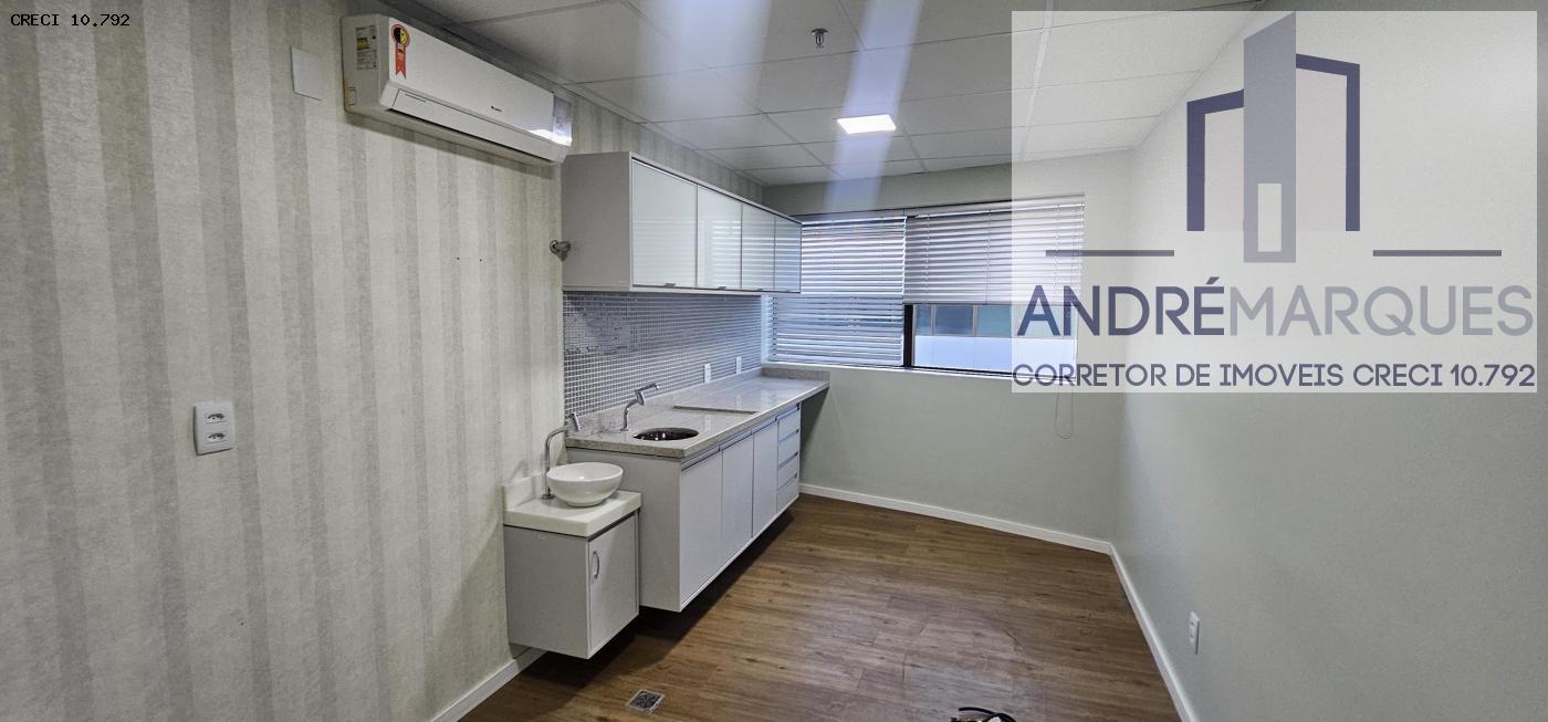 Conjunto Comercial-Sala à venda com 7 quartos, 279m² - Foto 17