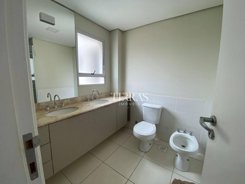 Apartamento à venda com 3 quartos, 134m² - Foto 22