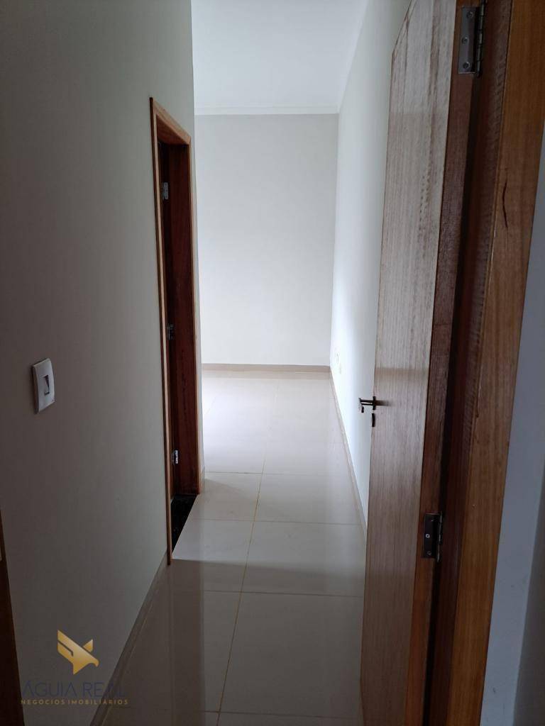 Casa à venda com 3 quartos, 90m² - Foto 8