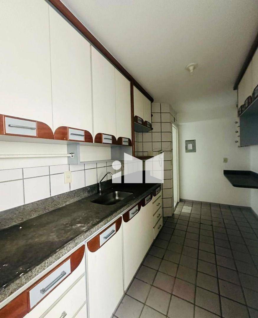 Apartamento à venda com 2 quartos, 80m² - Foto 8