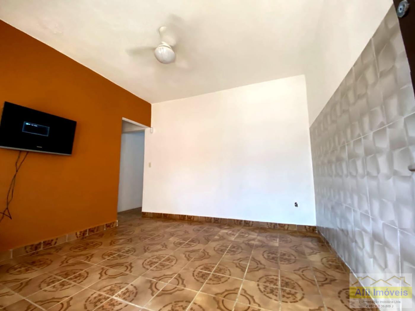 Casa à venda com 2 quartos, 61m² - Foto 5