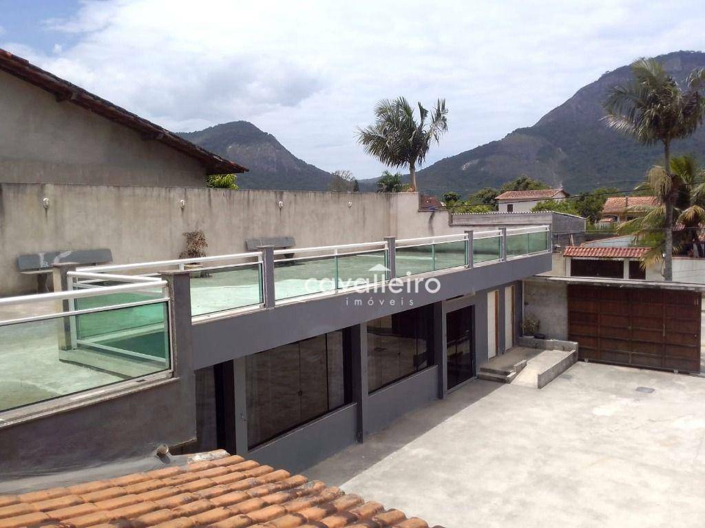 Casa à venda com 7 quartos, 650m² - Foto 15