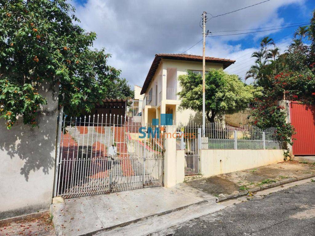 Casa à venda com 2 quartos, 170m² - Foto 1