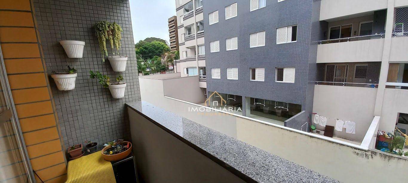 Apartamento à venda com 3 quartos, 107m² - Foto 18