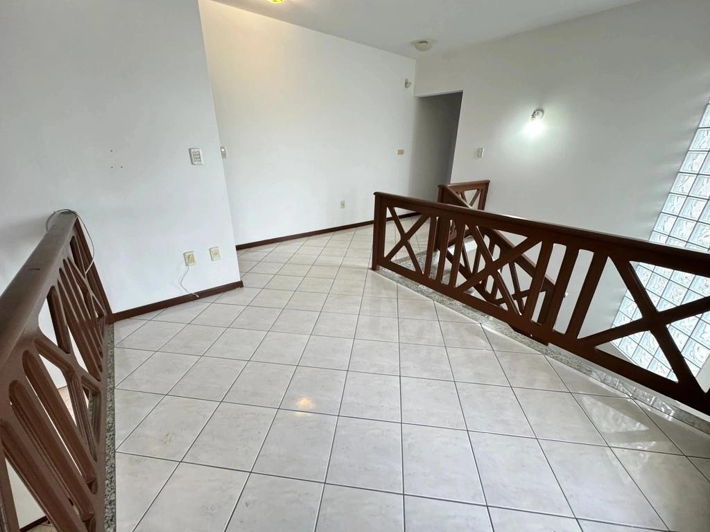 Casa à venda com 4 quartos, 223m² - Foto 22