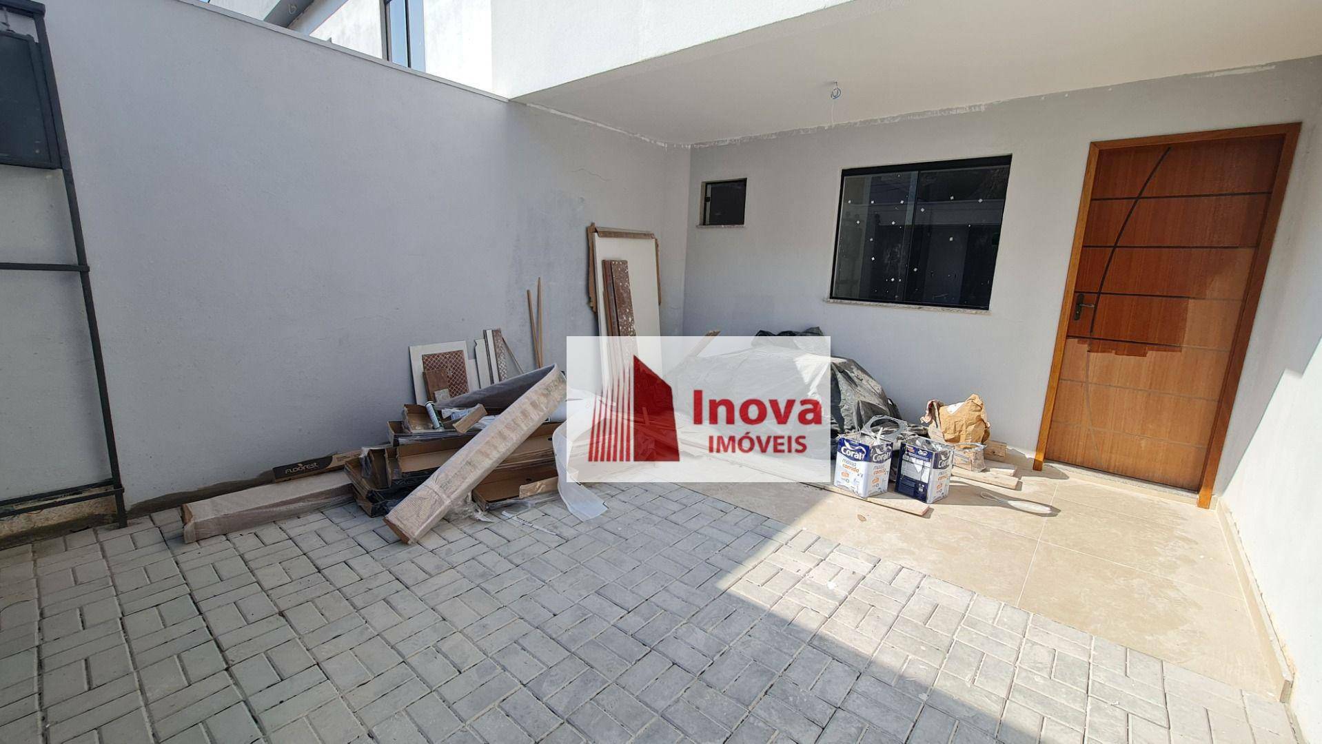 Casa à venda com 3 quartos, 180m² - Foto 2