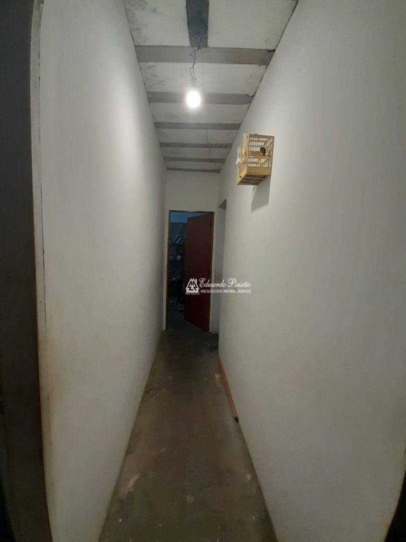 Sobrado à venda com 3 quartos, 100m² - Foto 4