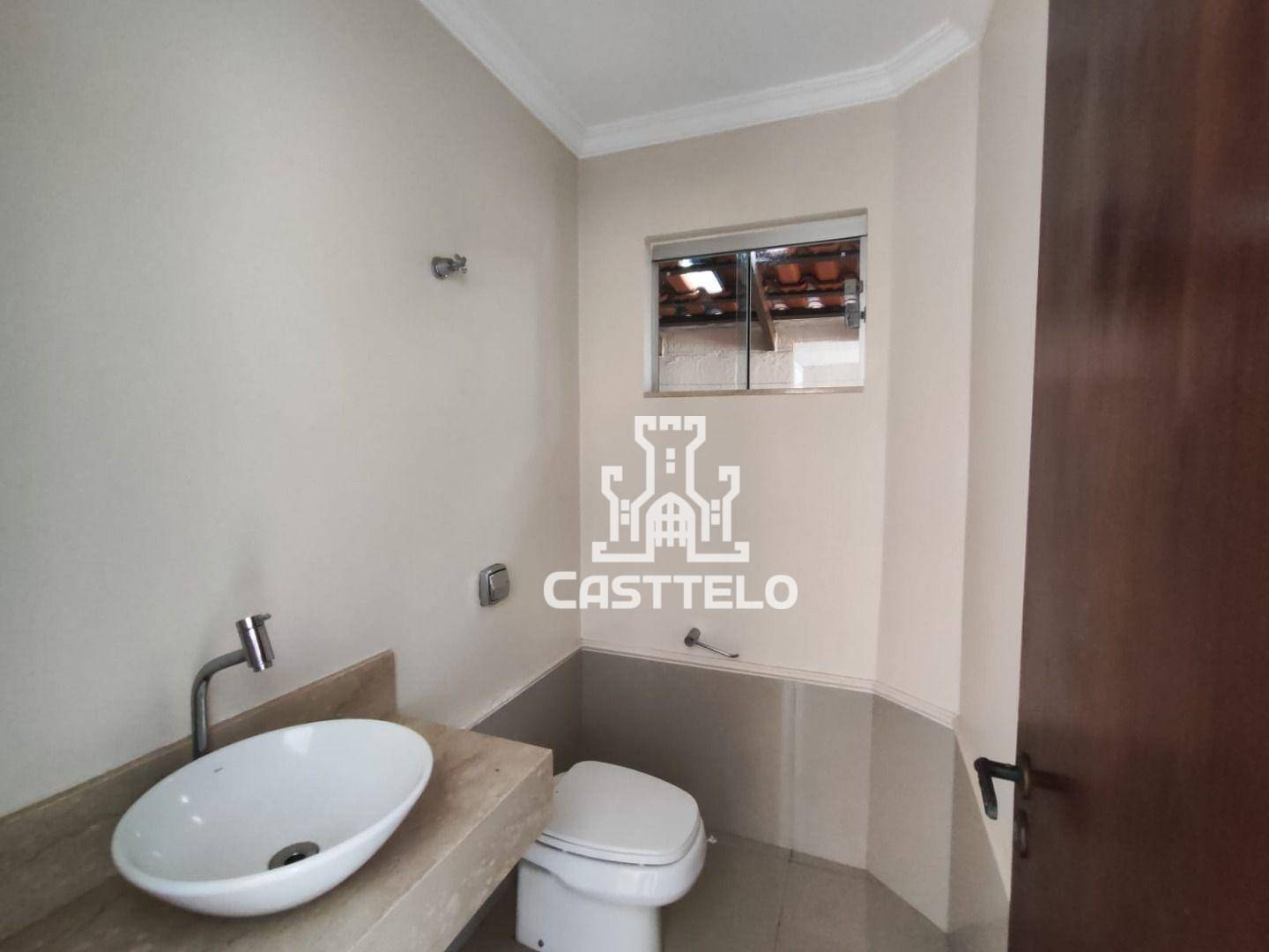 Casa à venda com 3 quartos, 222m² - Foto 15