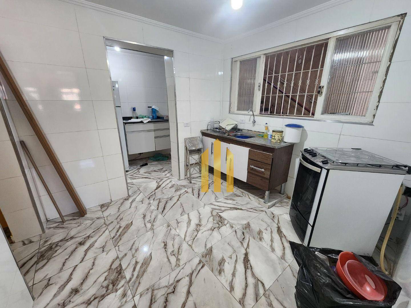 Casa para alugar com 2 quartos, 85m² - Foto 15