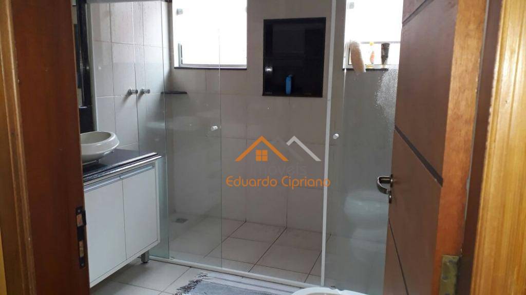 Casa à venda com 4 quartos, 199m² - Foto 19