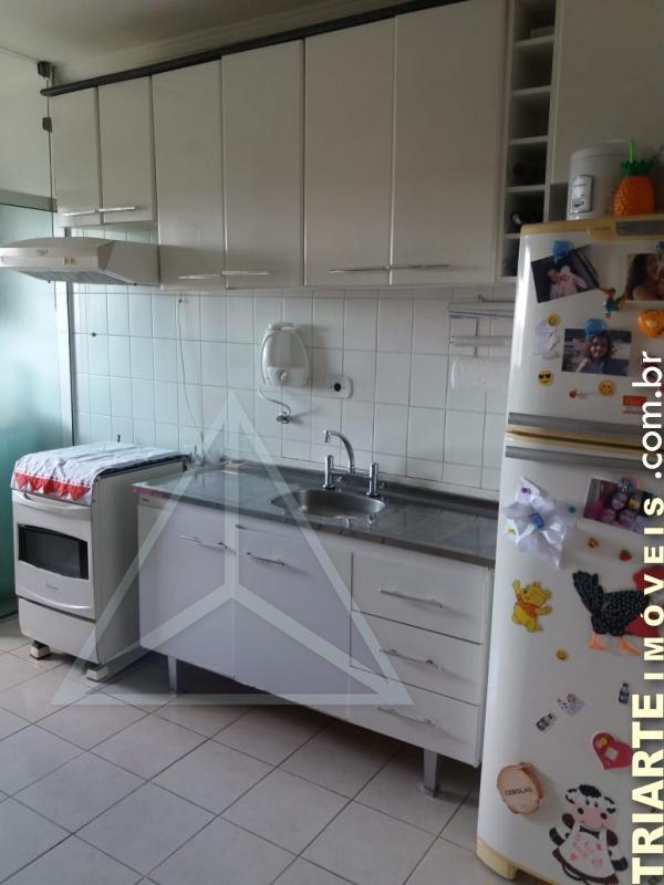 Apartamento à venda com 2 quartos, 62m² - Foto 5