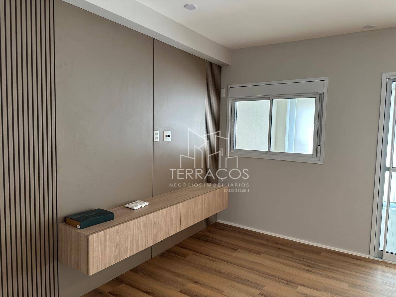 Apartamento para alugar com 3 quartos, 175m² - Foto 4