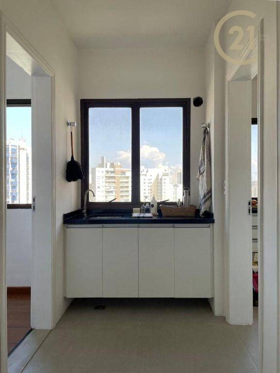 Apartamento à venda com 3 quartos, 130m² - Foto 12