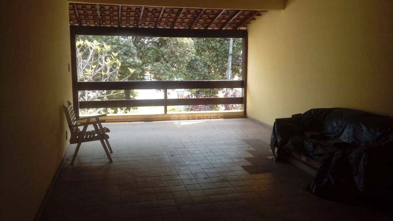 Casa à venda com 5 quartos, 300m² - Foto 13