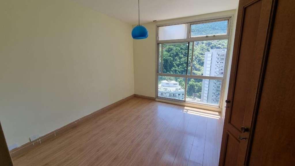 Apartamento à venda com 4 quartos, 188m² - Foto 24