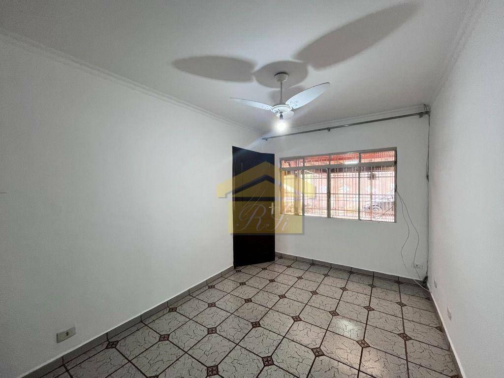Casa para alugar com 2 quartos, 76m² - Foto 2
