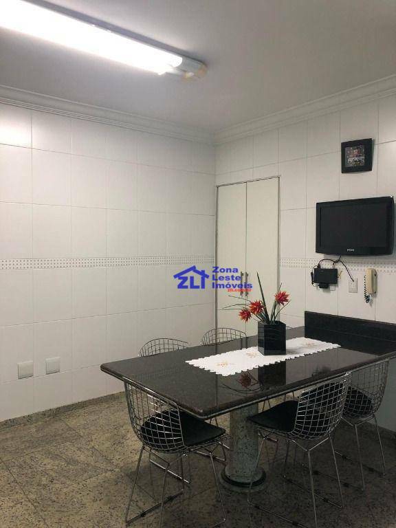 Sobrado à venda e aluguel com 4 quartos, 220m² - Foto 28