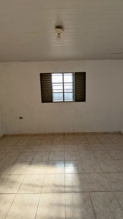 Casa para alugar com 1 quarto, 50m² - Foto 8