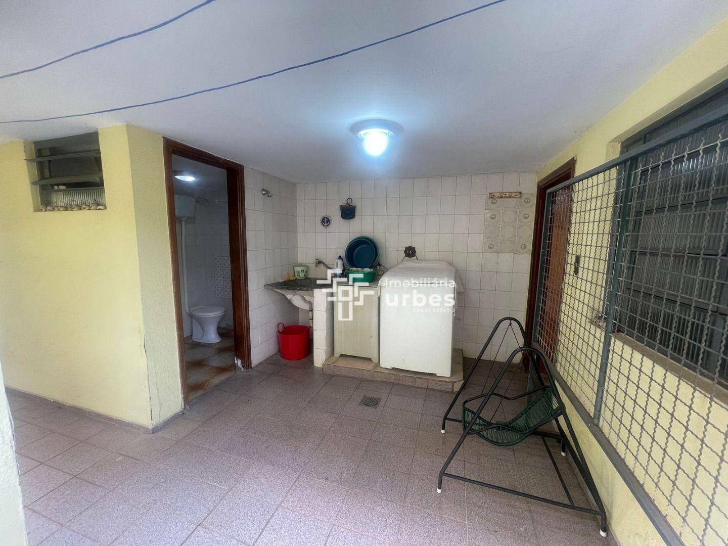 Casa à venda com 3 quartos, 208m² - Foto 41