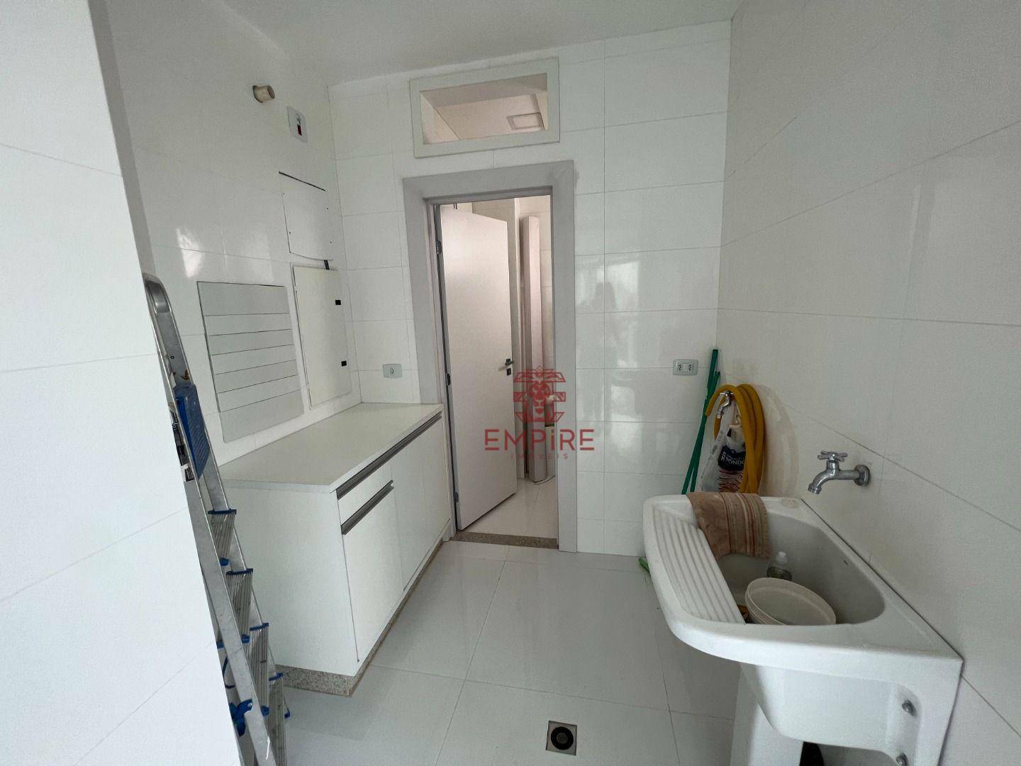 Apartamento à venda com 3 quartos, 138m² - Foto 17