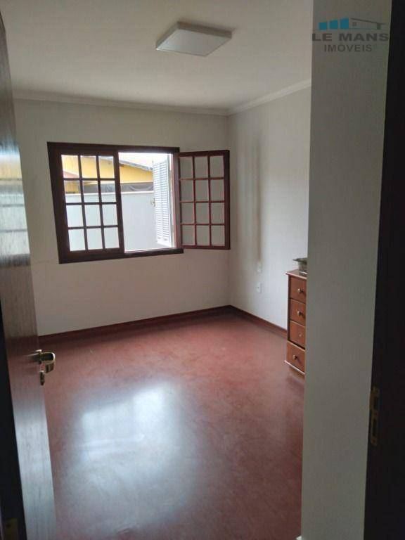 Casa de Condomínio à venda com 3 quartos, 242m² - Foto 16