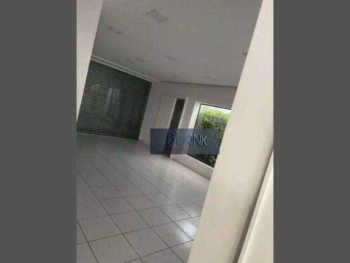 Casa para alugar com 8 quartos, 220m² - Foto 2