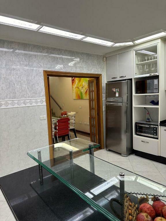 Sobrado à venda com 3 quartos, 190m² - Foto 8