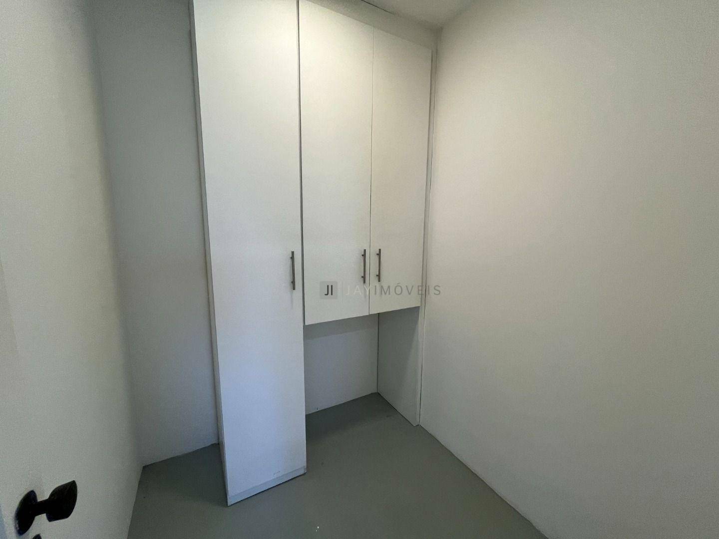 Apartamento para alugar com 4 quartos, 130m² - Foto 16