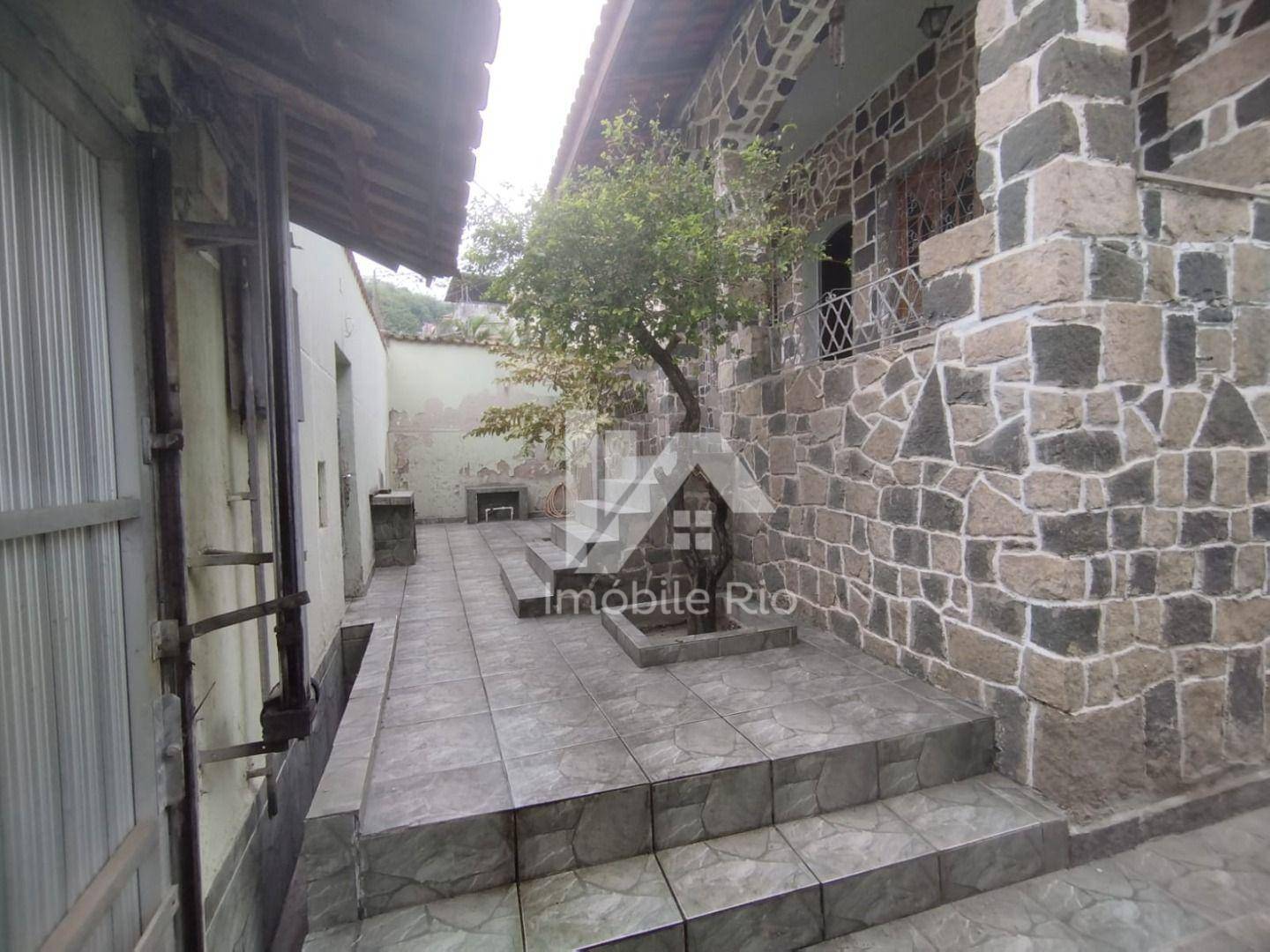 Casa à venda com 3 quartos, 258m² - Foto 35