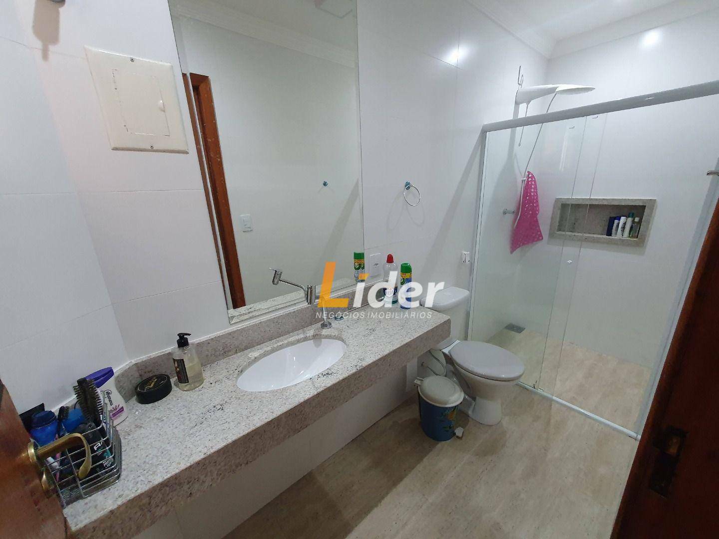 Casa à venda com 3 quartos, 80m² - Foto 13