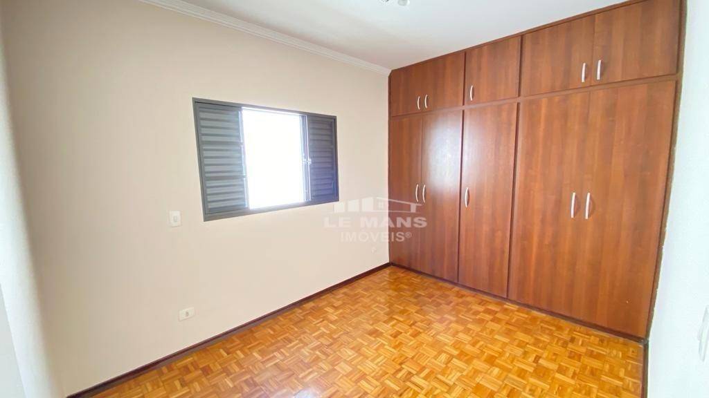 Casa à venda com 2 quartos, 94m² - Foto 4