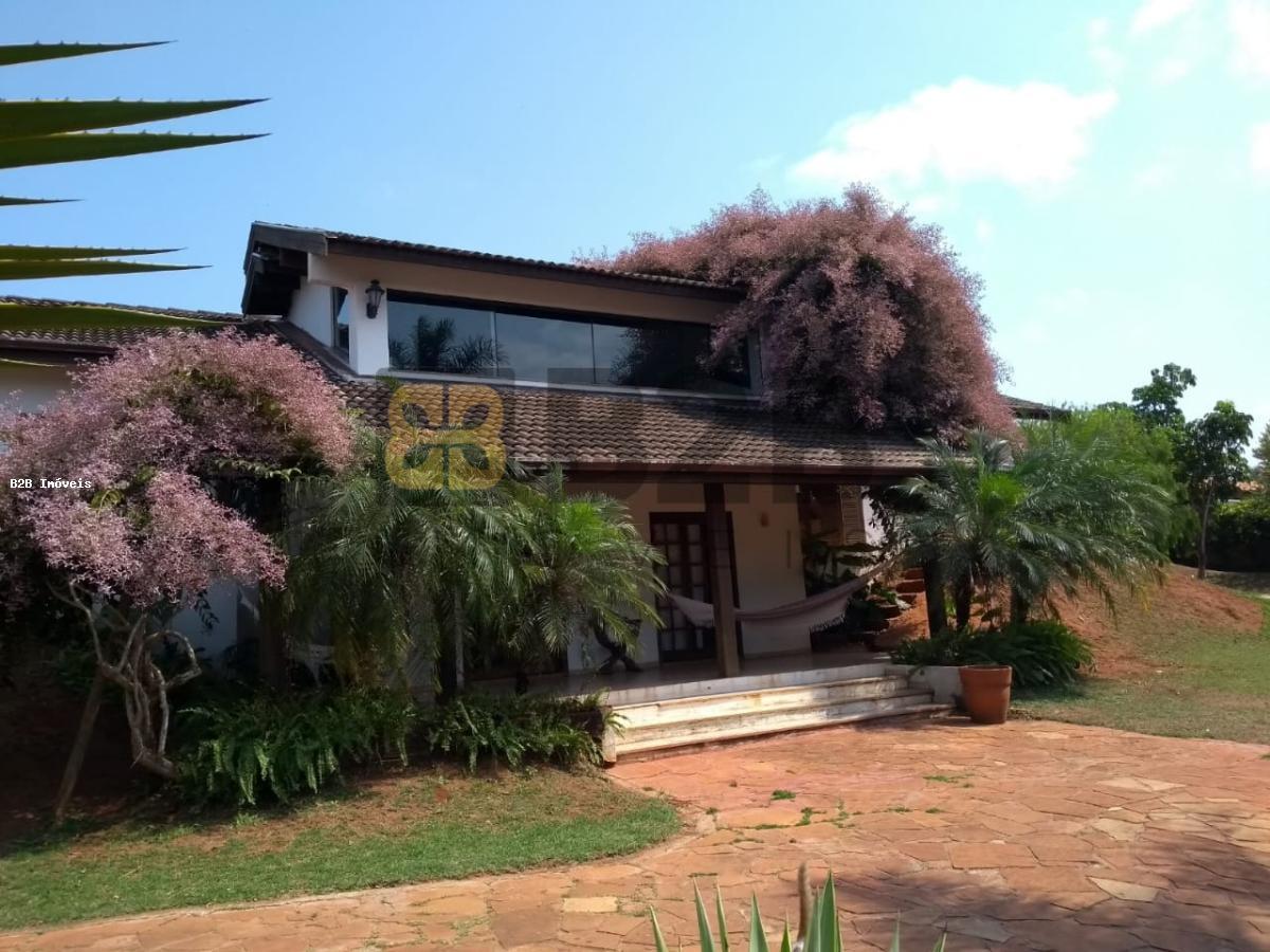 Casa de Condomínio à venda com 4 quartos, 440m² - Foto 1