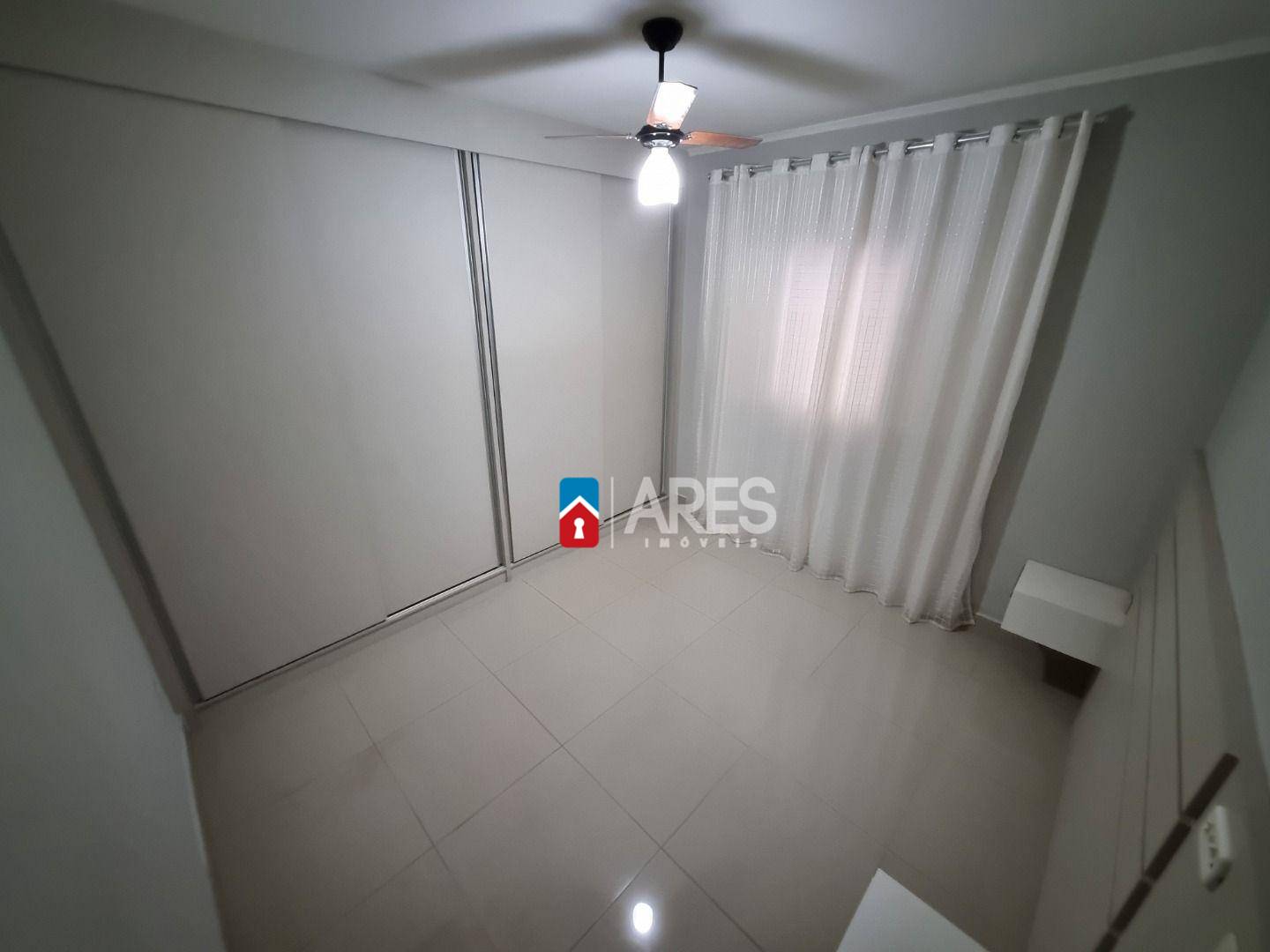 Casa à venda com 2 quartos, 100m² - Foto 15