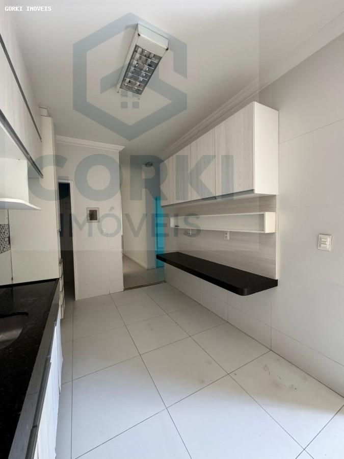 Casa à venda com 3 quartos, 105m² - Foto 18
