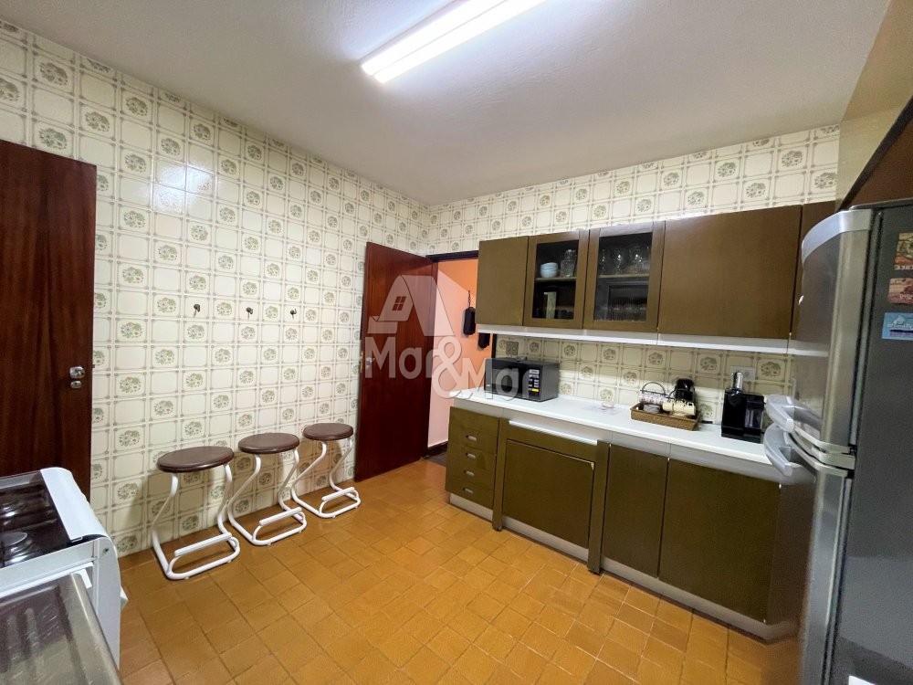 Apartamento à venda com 3 quartos, 140m² - Foto 18