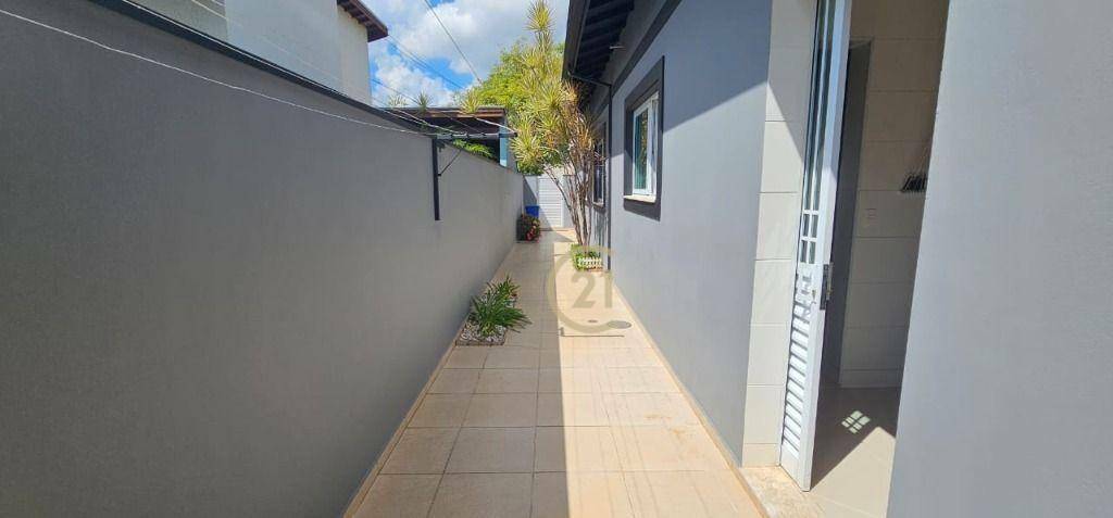 Casa de Condomínio à venda com 3 quartos, 245m² - Foto 19