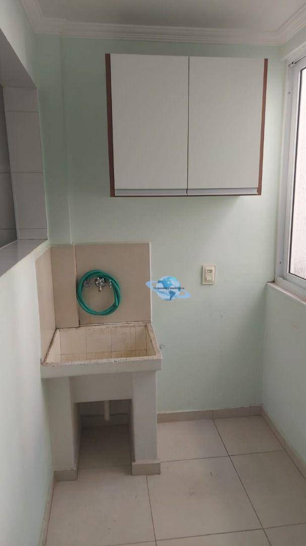 Apartamento para alugar com 2 quartos, 65m² - Foto 2