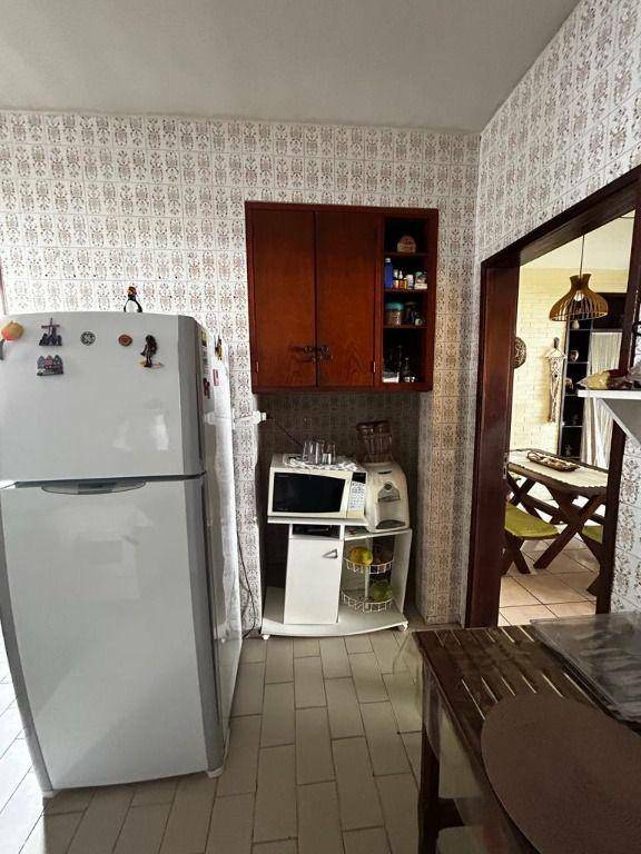 Apartamento à venda com 2 quartos, 110m² - Foto 6