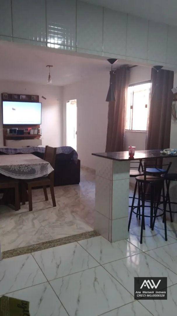 Casa à venda com 5 quartos, 180m² - Foto 6