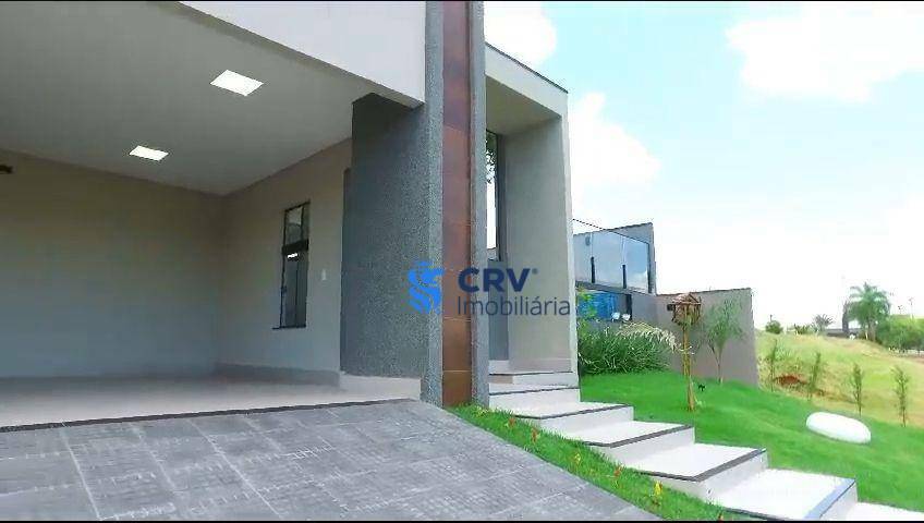 Casa de Condomínio à venda e aluguel com 3 quartos, 182m² - Foto 2