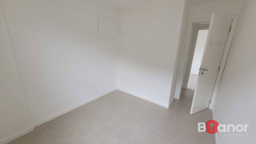 Apartamento para alugar com 3 quartos, 75m² - Foto 14