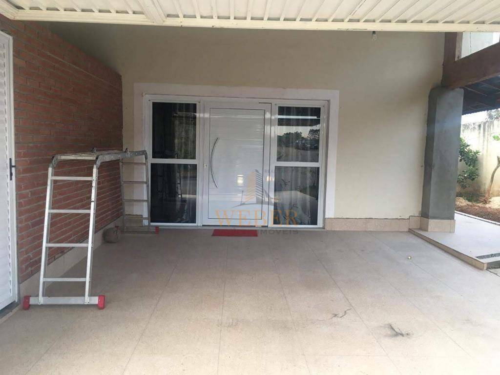 Casa de Condomínio à venda com 3 quartos, 240m² - Foto 9