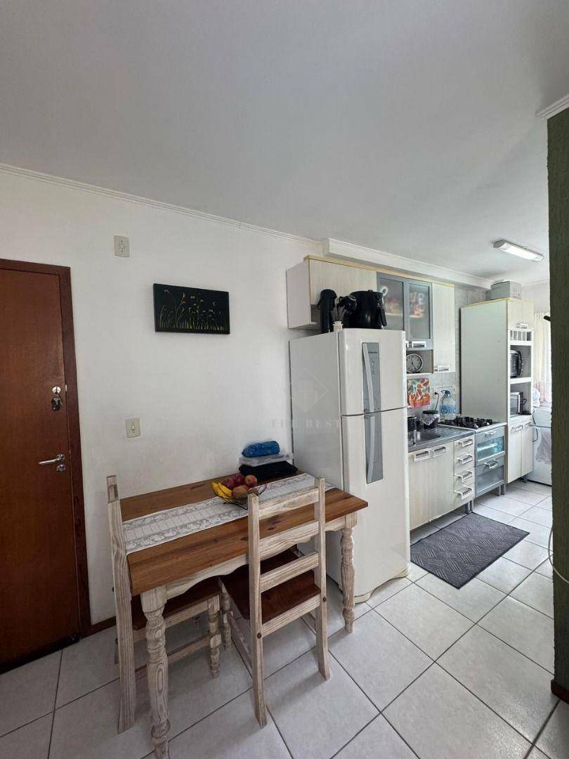 Apartamento à venda com 2 quartos, 50m² - Foto 3