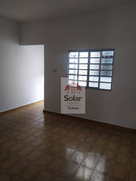 Casa à venda com 3 quartos, 112m² - Foto 1