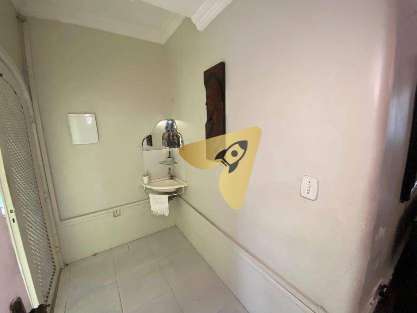 Casa de Condomínio à venda com 4 quartos, 300m² - Foto 17